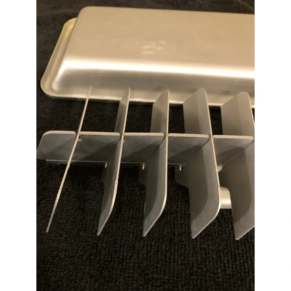 N/A vintage aluminum
